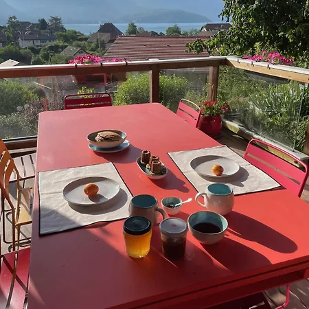 Alojamento de Acomodação e Pequeno-almoço Maison Vue Et Piscine 3*